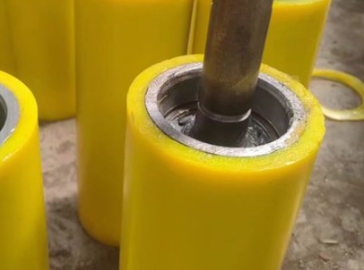 注塑模具首選鴻仁威爾