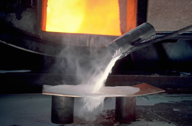 注塑模具首選鴻仁威爾