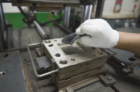 注塑模具首選鴻仁威爾 注塑模具首選鴻仁威爾