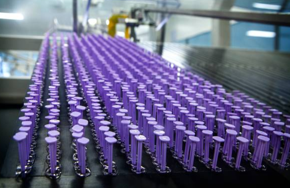 注塑模具首選鴻仁威爾