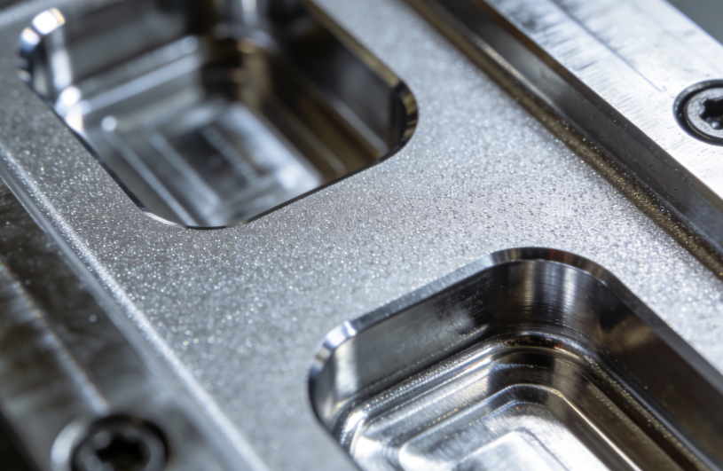 注塑模具首選鴻仁威爾 注塑模具首選鴻仁威爾