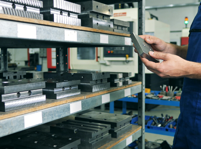 注塑模具首選鴻仁威爾