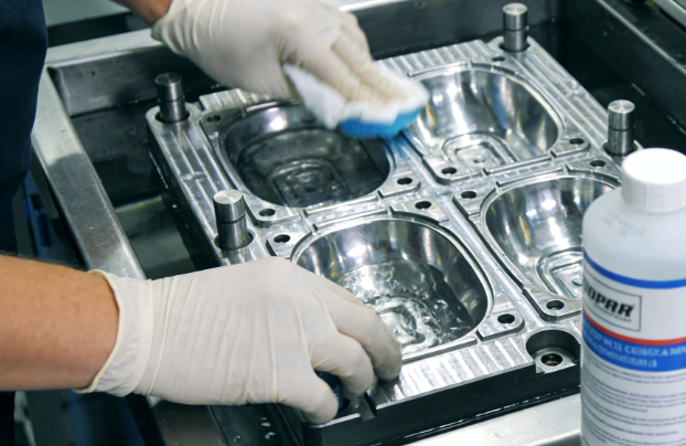 注塑模具首選鴻仁威爾 注塑模具首選鴻仁威爾