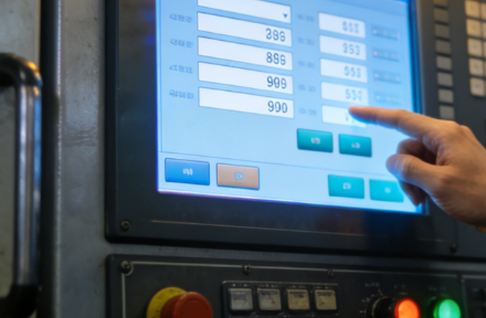 注塑模具首選鴻仁威爾