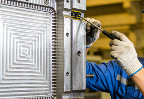 注塑模具首選鴻仁威爾