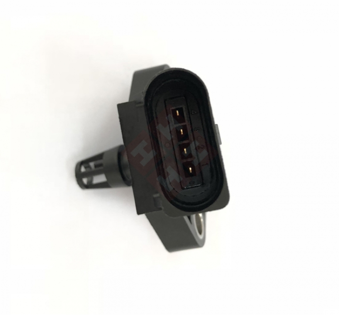 汽車(chē)配件金屬包膠注塑模具