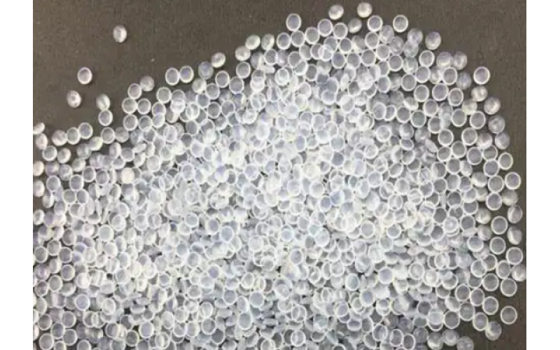 PFA 的比重（密度）